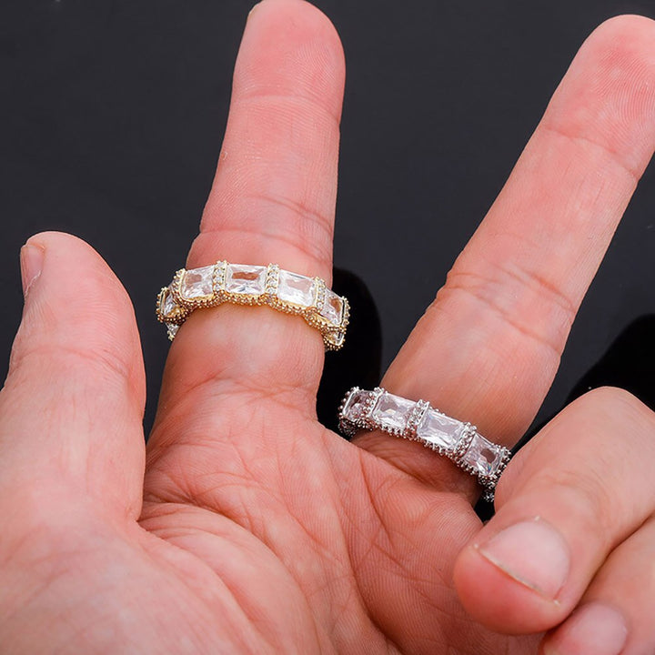 Square Baguette Ring – WHITE GOLD